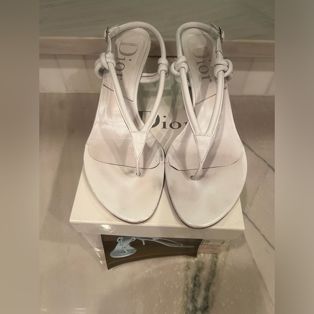 Dior White Heels with Slingback Kitten Heel - Picture 3 of 6